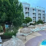 Atlantis & 4 Swimming Pools & & 아파트 *
