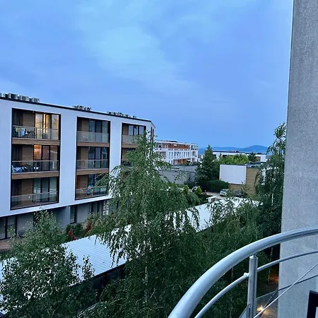 Atlantis & 4 Swimming Pools & & 公寓 *