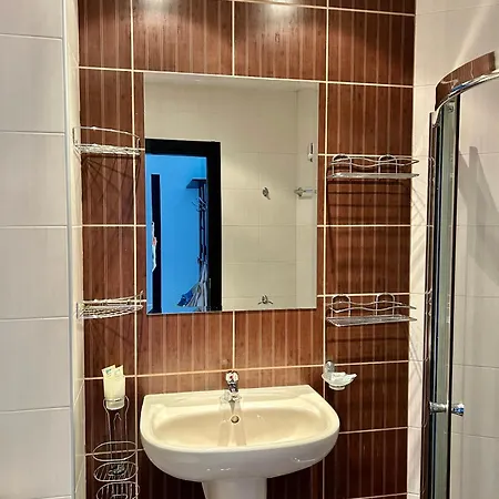 Atlantis & 4 Swimming Pools & & *