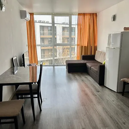 Appartement Atlantis & 4 Swimming Pools & & Burgas