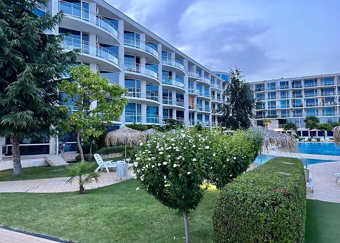 Atlantis Resort&4 Swimming Pools&spa&апартамент * Бургас